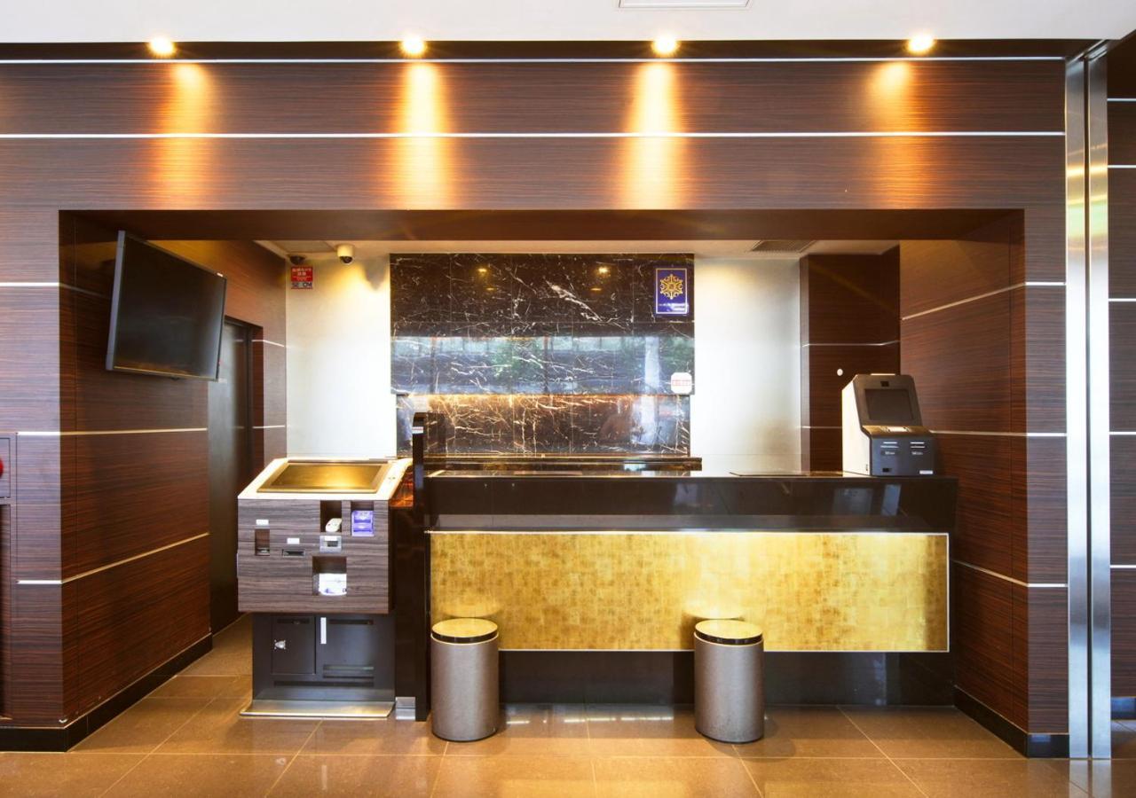 Apa Hotel Midosuji Hommachi Ekimae Osaka Buitenkant foto