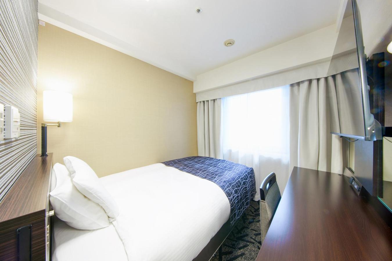 Apa Hotel Midosuji Hommachi Ekimae Osaka Buitenkant foto